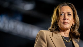 Kamala Harris Slams Trump as ‘Weak and Unfit’ for Seeking ‘Flattery and Favor’ From Dictators | Video