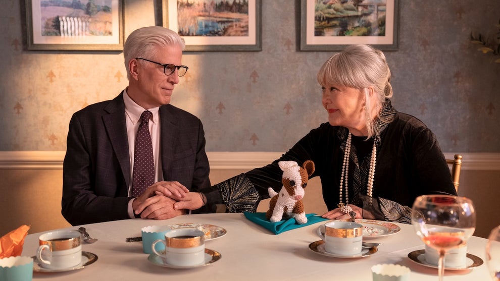 a-man-on-the-inside-ted-danson-susan-ruttan-netflix