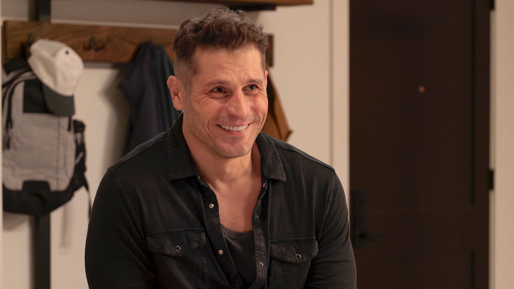 Lou Ferrigno Jr. as Tommy in the "9-1-1" episode "Confessions"