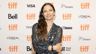 Justine Bateman Rips The Hollywood Reporter for ‘Unacceptable’ Claim She Is a ‘Well-Known Supporter’ of Trump