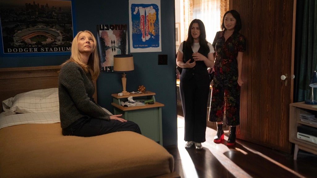 no-good-deed-lisa-kudrow-abby-jacobson-poppy-liu-netflix