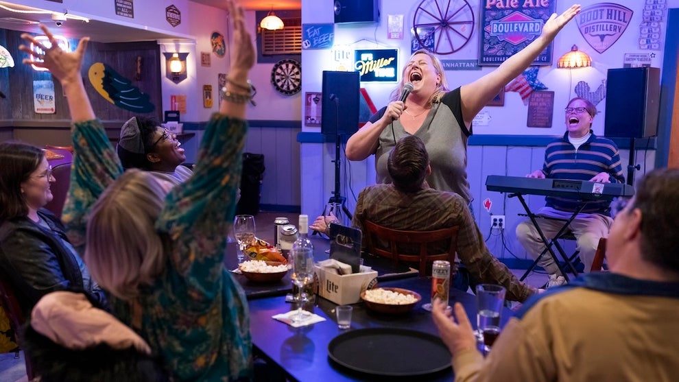 somebody-somewhere-bridget-everett-hbo