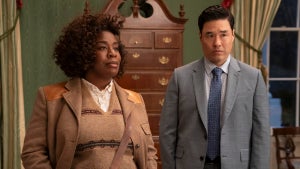 the-residence-uzo-aduba-randall-park-netflix