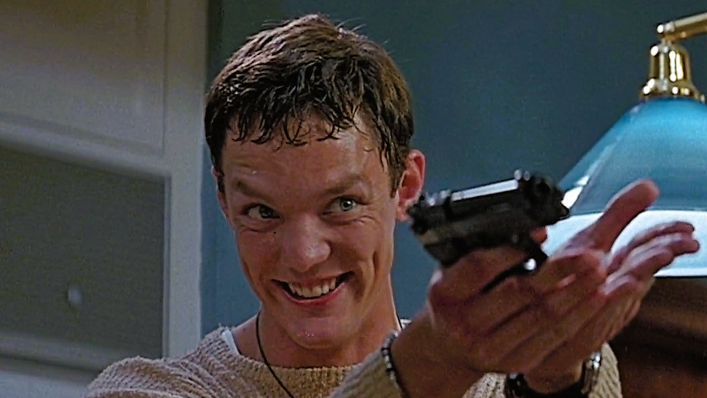 Matthew Lillard as Ghostfact in "Scream" (Dimension Films)