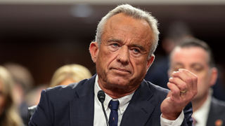 Protestors Heckle RFK Jr. at Confirmation Hearing as He Insists He Isn’t Anti-Vaccine: ‘You Lie!’ | Video