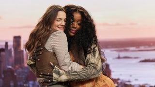 SZA Tells Drew Barrymore Why She Named a Song After Her, Says She’s ‘One of the Few Lovely White Women’ She Emulates | Video