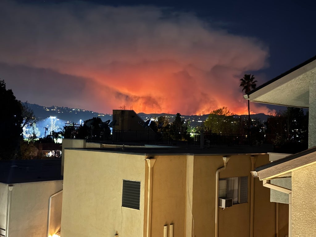 The Palisades Fire as seen from Sherman Oaks