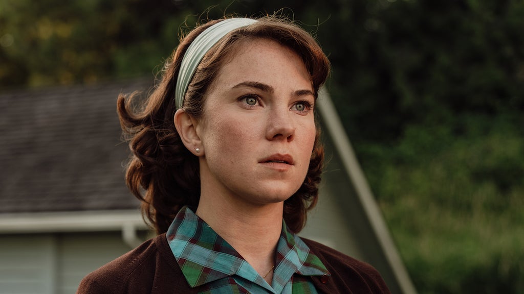 Jess Gabor as Janet in Season 2 of "School Spirits"