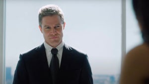 Stephen Amell in "Suits: LA" (NBC)