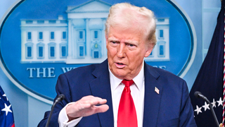 Trump Says Apple Needs to ‘Get Rid’ of DEI After $500 Billion US Investment
