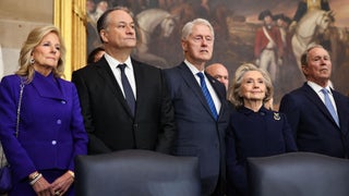 Hillary Clinton and Bernie Sanders Show Discontent, Ridicule at Trump Inauguration | Video