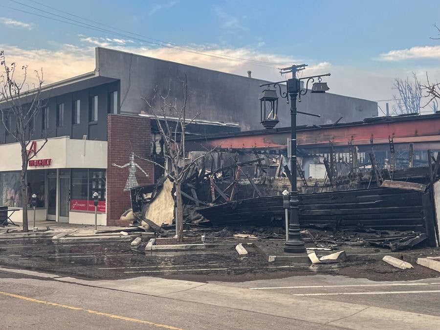 N Swarthmore Avenue in Pacific Palisades (Source: Sharon Waxman)