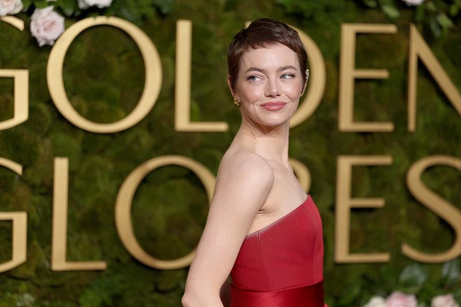 Emma Stone debuts a new pixie cut at the Golden Globes