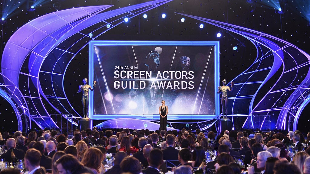 Kristen Bell hosts the 24th annual Screen Actors Guild Awards in 2018. The "Nobody Wants This" star returns to emcee the 31st awards ceremony on Feb. 23. (Getty Images)