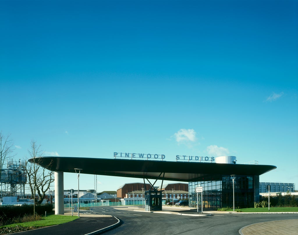 Pinewood Film Studios Gate House And 007 Stage Ext, Ivor, United Kingdom, Architect Burland Tm Architects