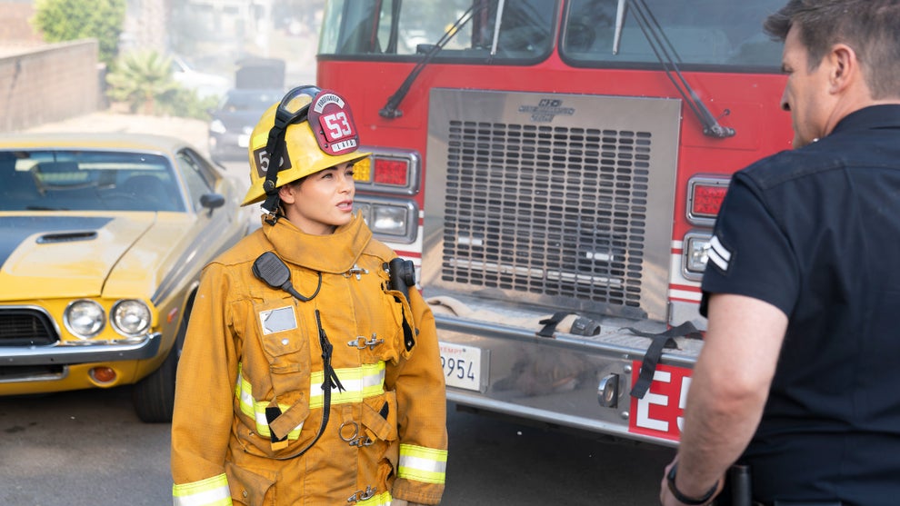Jenna Dewan and Nathan Fillion in "The Rookie" Season 7, Episode 8 "Wildfire"