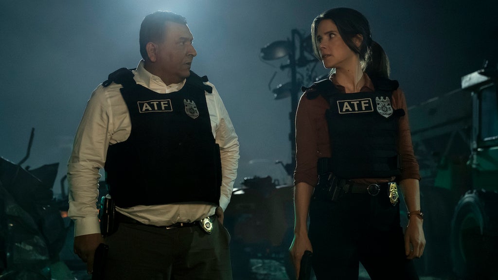 Roberto Montesinos as Guillermo Villanueva and Sonya Cassidy as Susan Duffy in "Reacher" (Credit: Amazon Studios)
