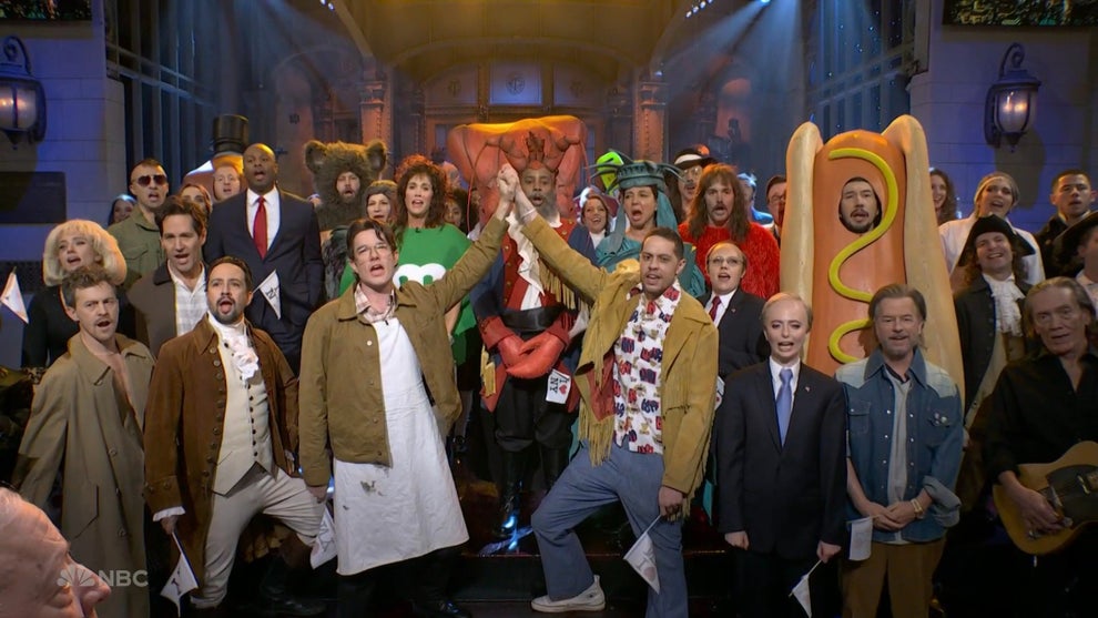 The ending of John Mulaney's "SNL50" musical sketch.