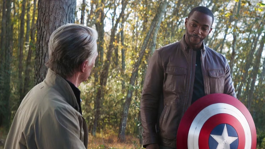 Steve Rogers (Chris Evans) and Sam Wilson (Anthony Mackie) in "Avengers: Endgame."