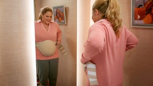 Amy Schumer in "Kinda Pregnant"