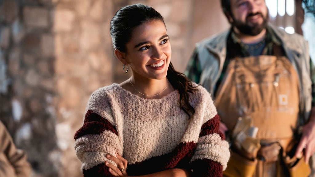 Maia Reficco in "La Dolce Villa" (Netflix)
