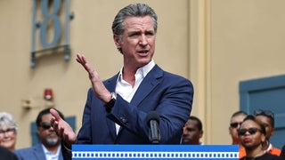 Gavin Newsom Launches Apple Podcast Featuring Political Interviews – Including MAGA Leaders