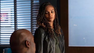 ‘The Rookie’: Mekia Cox Says Nyla’s Serial Killer Close Call ‘Really Jolts Her’