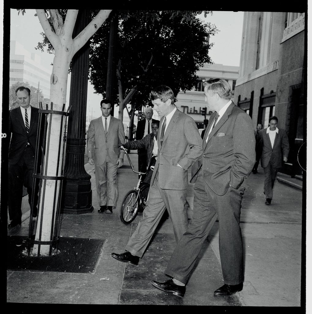 Robert Kennedy, Otis Chandler