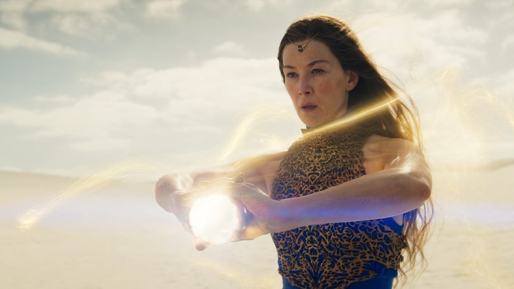 Rosamund Pike in "The Wheel of Time" (Credit: Prime Video)