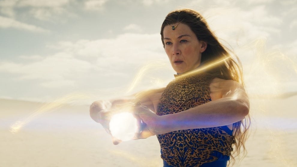Rosamund Pike in "The Wheel of Time" (Credit: Prime Video)