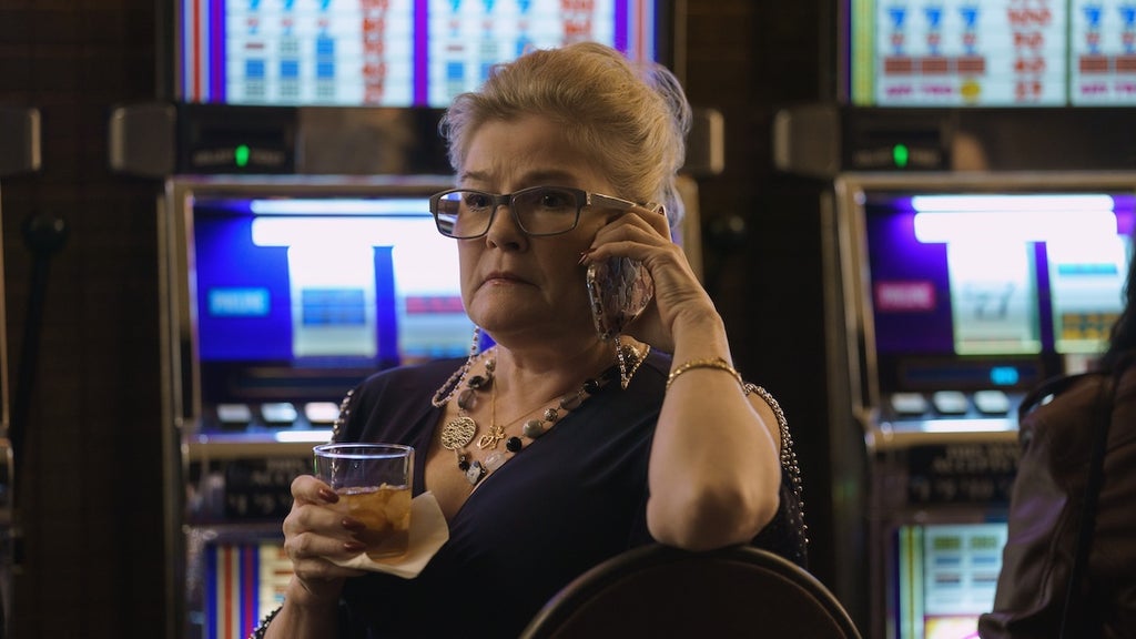 dope-thief-kate-mulgrew-apple