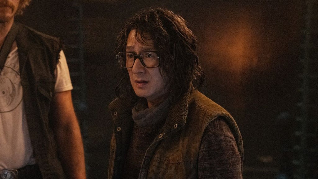 Ke Huy Quan in "The Electric State" (Netflix)