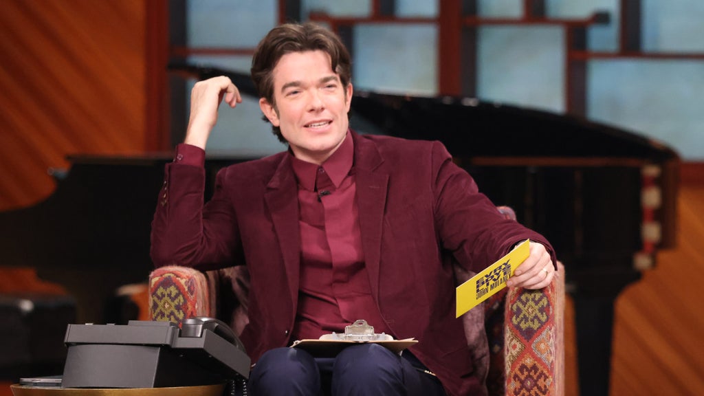 everybodys-live-john-mulaney
