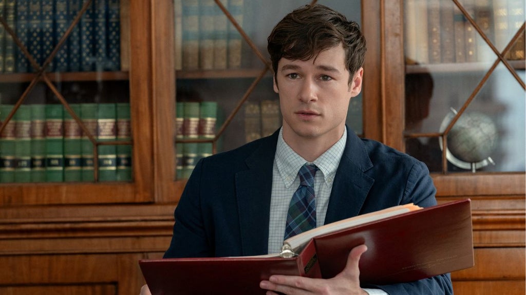 Kyle Allen as Brad in The Life List. Cr. Nicole Rivelli/Netflix
