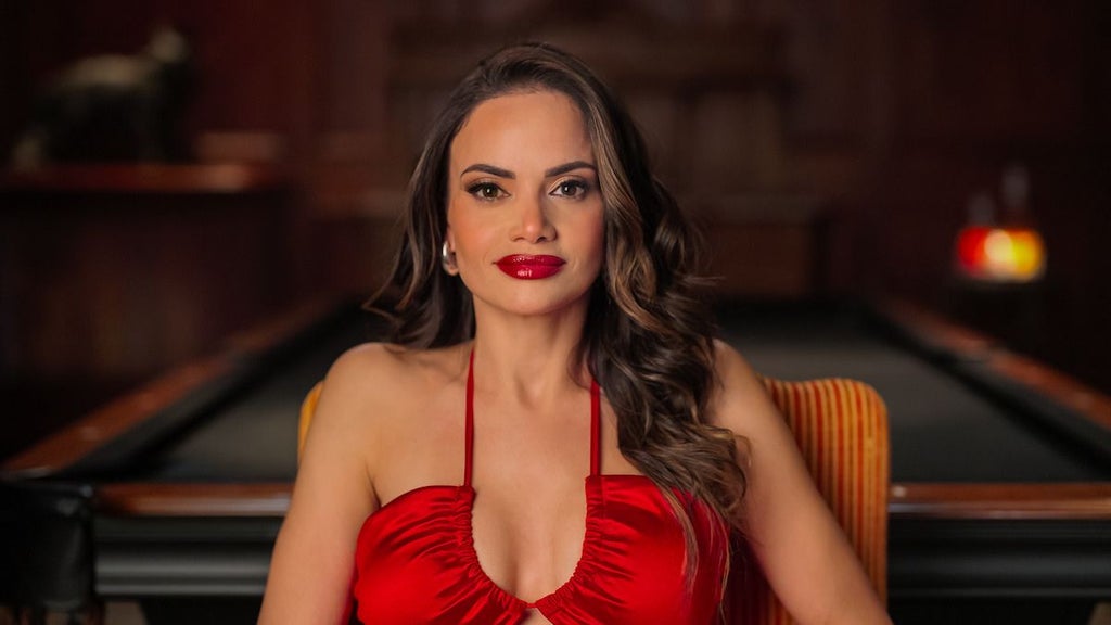 Samantha from "Million Dollar Secret" (Netflix)
