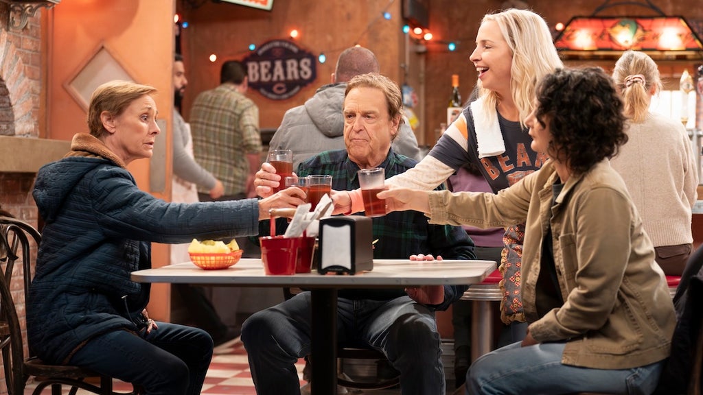 the-conners-laurie-metcalf-john-goodman-lecy-goranson-sara-gilbert-disney