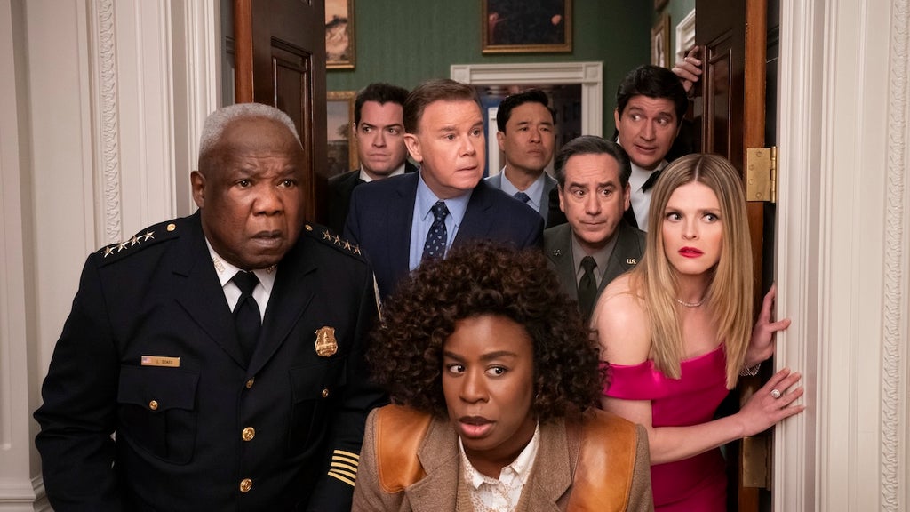 the-residence-cast-uzo-aduba-netflix