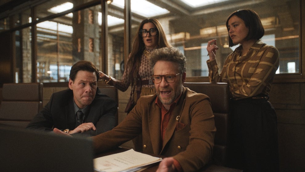 the-studio-ike-barinholtz-kathryn-hahn-seth-rogen-chase-sui-wonders-apple