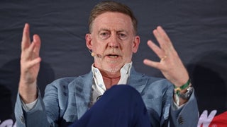 ’60 Minutes’ EP Bill Owens Quits, Says He Lost Ability to Make Independent Decisions