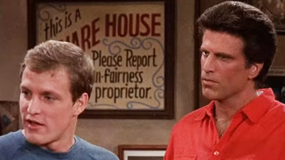 Ted Danson and Woody Harrelson on "Cheers" (Credit: NBC)