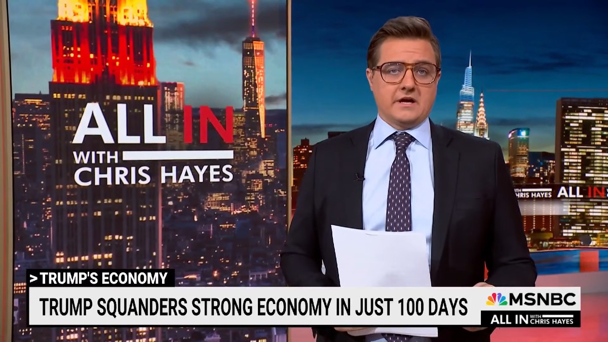Chris Hayes Can’t Believe ‘the Golden Toilet Guy’ – Trump – ‘Is Preaching Minimalism’ Amid Tariff Economic Turmoil | Video