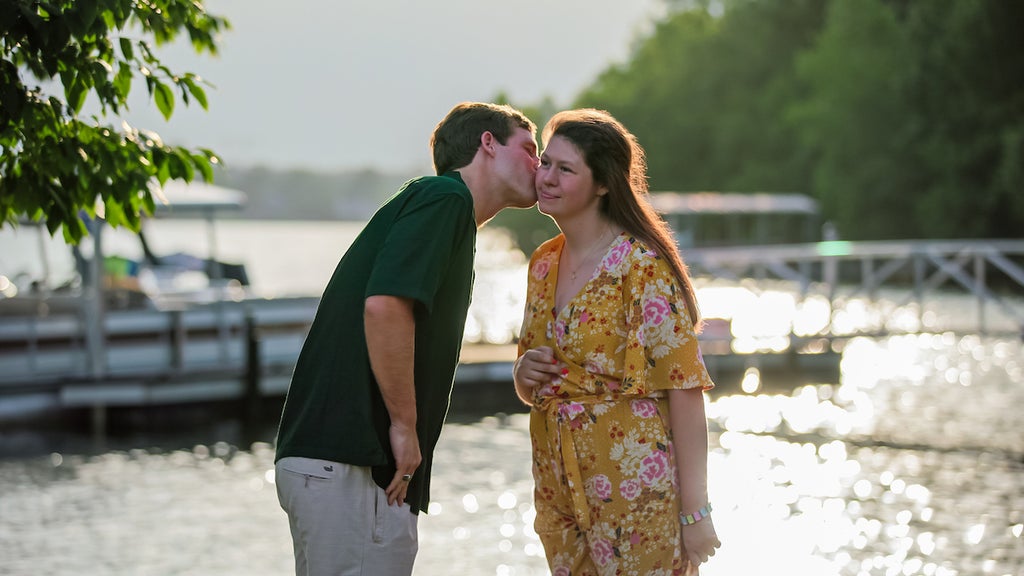 Tanner and Callie in "Love On the Spectrum" (Credit: Netflix)
