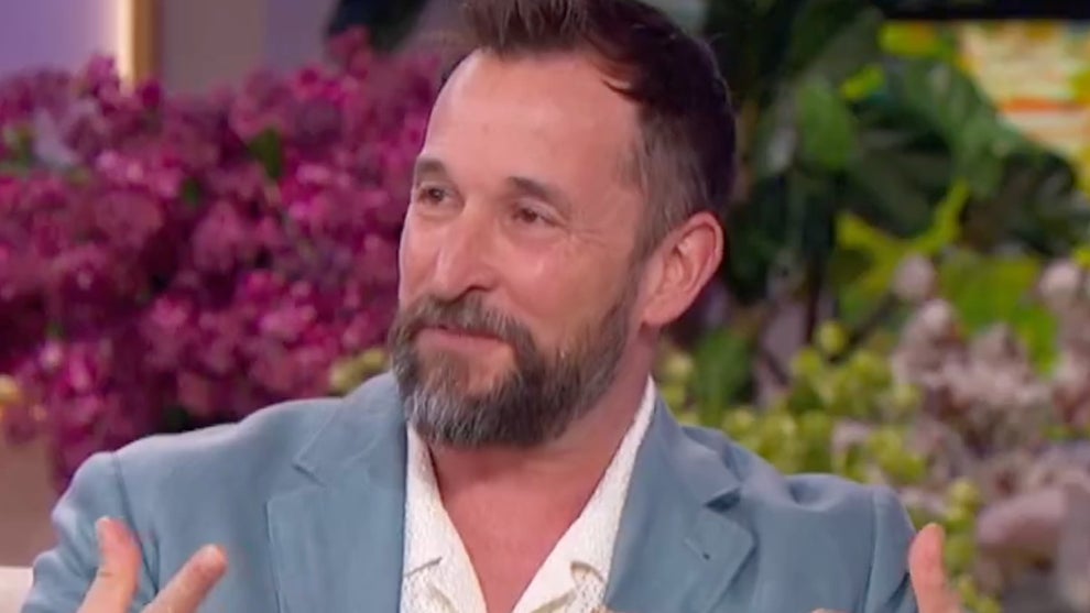 Noah Wyle on "The Jennifer Hudson Show" (Credit: Warner Bros.)