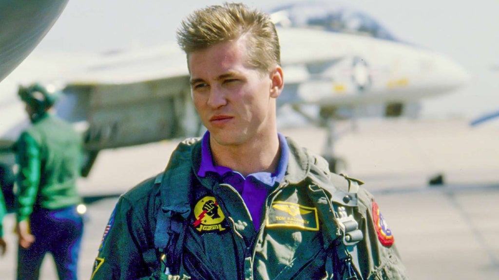 "Top Gun" (Paramount Pictures)