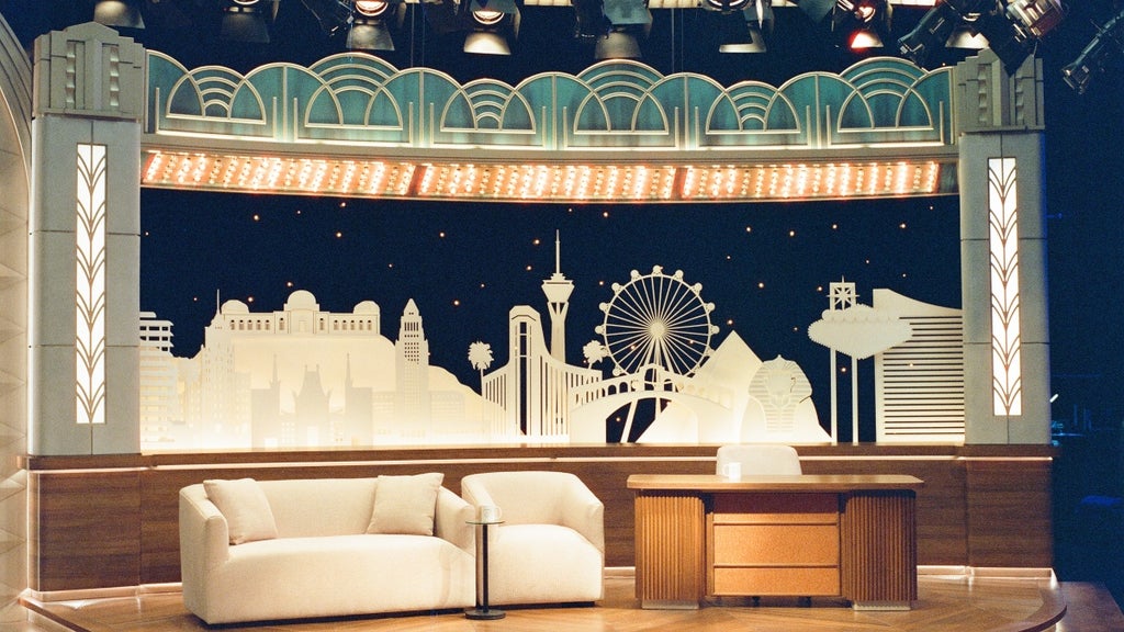 Behind the scenes of "Hacks" Season 4