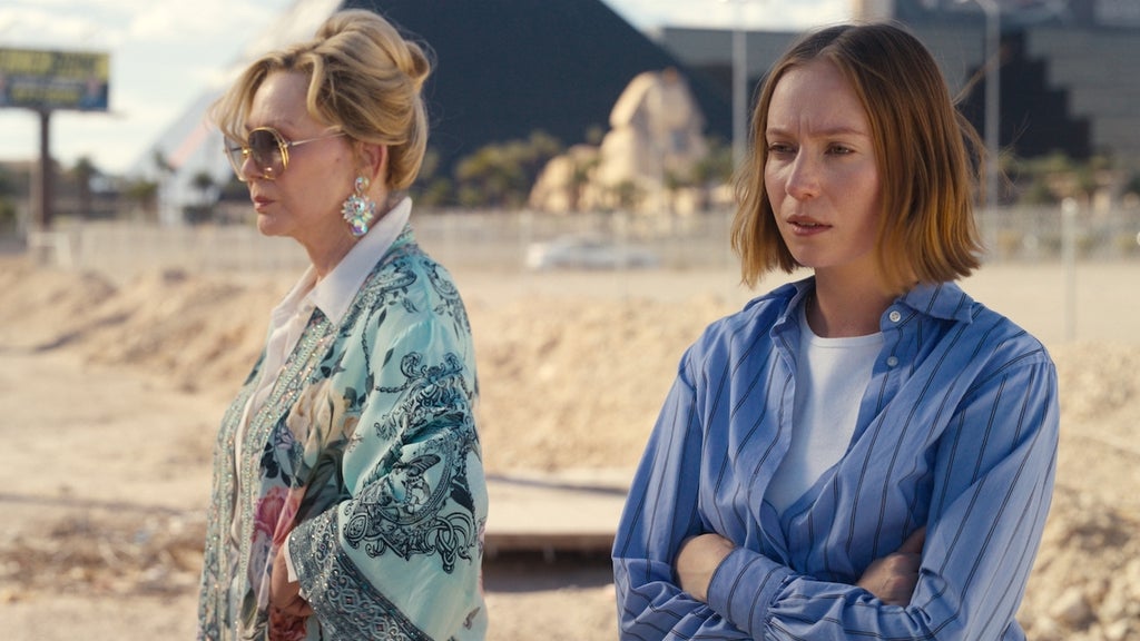 Jean Smart and Hannah Einbinder in "Hacks" (Credit: Max)