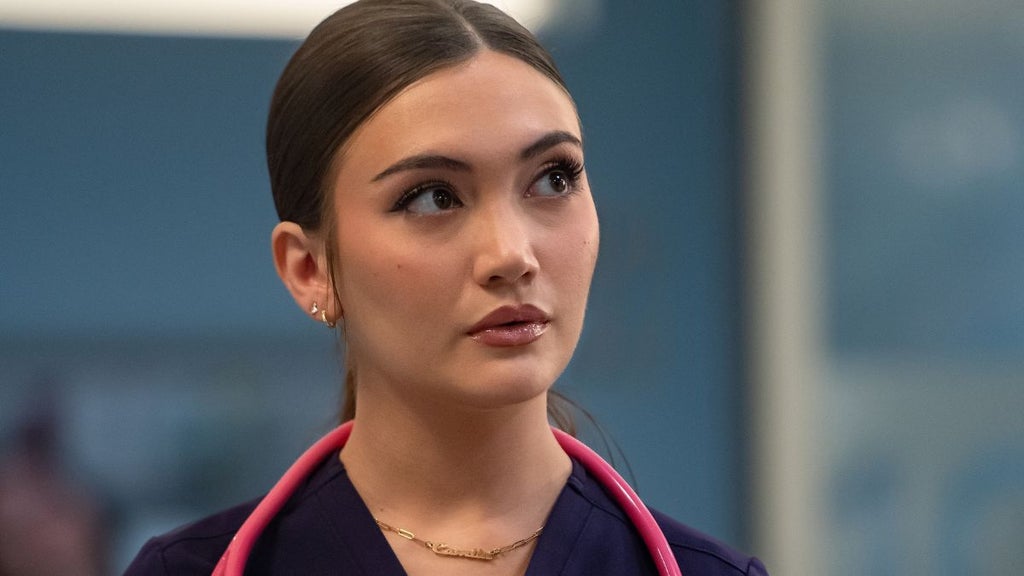 Daniela Nieves as Camila Perez in "Pulse" (Netflix) 