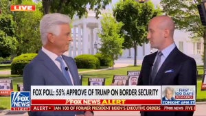 Stephen Miller (right) tells Fox News anchor John Roberts to fire the network's pollster