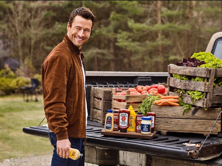 Glen Powell launches a line of organic condiments called Smash Kitchen
