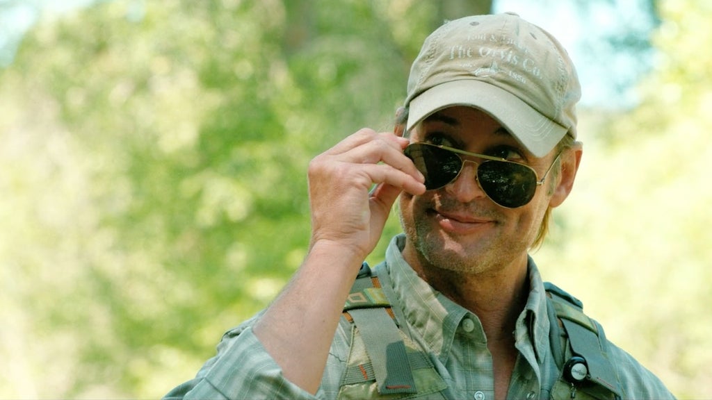 Josh Holloway as Roarke Carter on "Yellowstone"